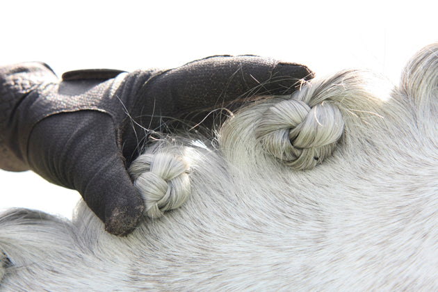 fake horse plait enhancers for chewed manes and enhancing mane plaits