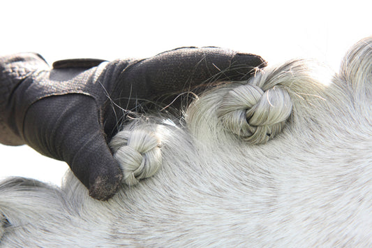 fake horse plait enhancers for chewed manes and enhancing mane plaits